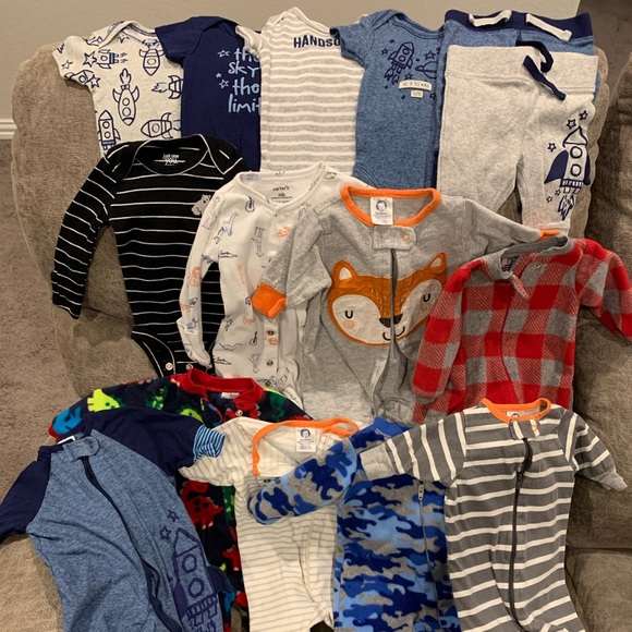 Newborn baby clothes - Picture 1 of 4
